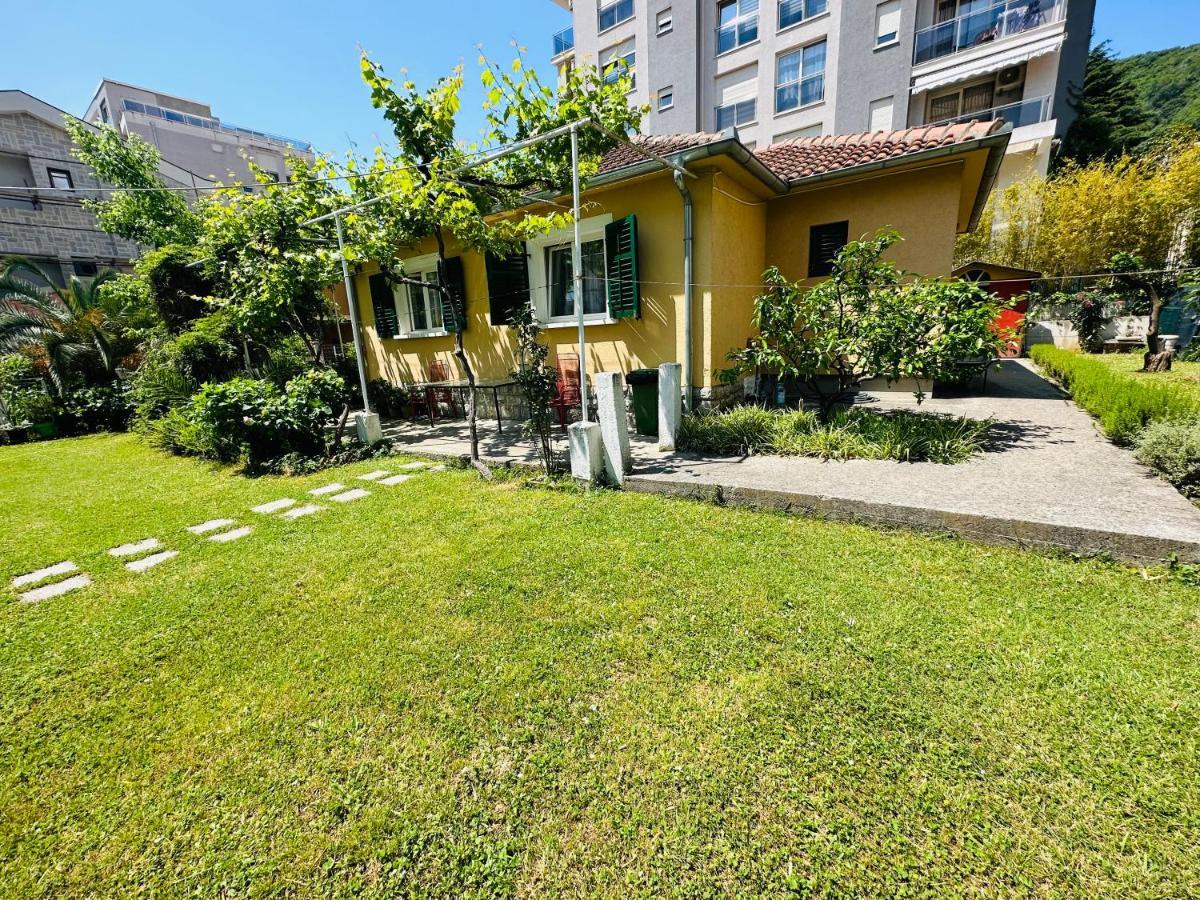 Holiday Home Vesna Budva Eksteriør billede